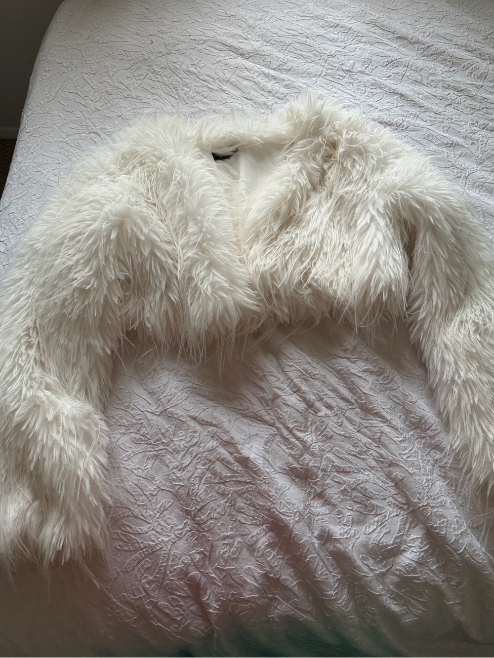 Cropped White Faux Fur Teddy Jacket - Women